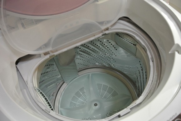 洗濯機の臭いや汚れ…洗濯漕の掃除のやり方、頻度は？防止策は？